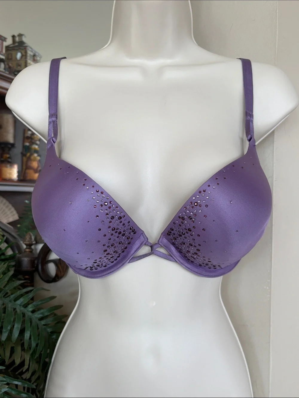 Victoria's Secret Bombshell Plunge Smooth Purple Rhinestone Studded Push-Up Bra